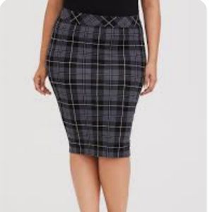 Torrid 00 grey plaid pointe pencil skirt